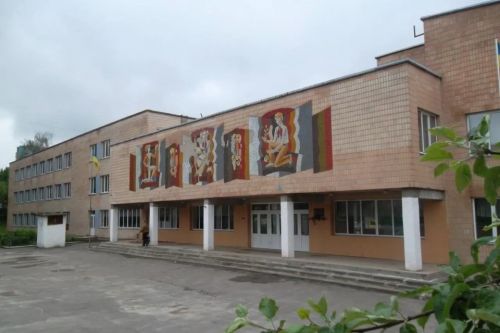 У школі №22 Тернополя спалахнув конфлікт через конкурс на посаду директора (фото)