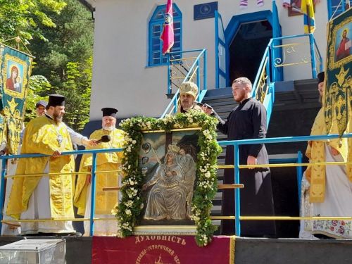 Хресною ходою на Кременеччині відсвякували 375-річчя каплички Богдана Хмельницького (фото)