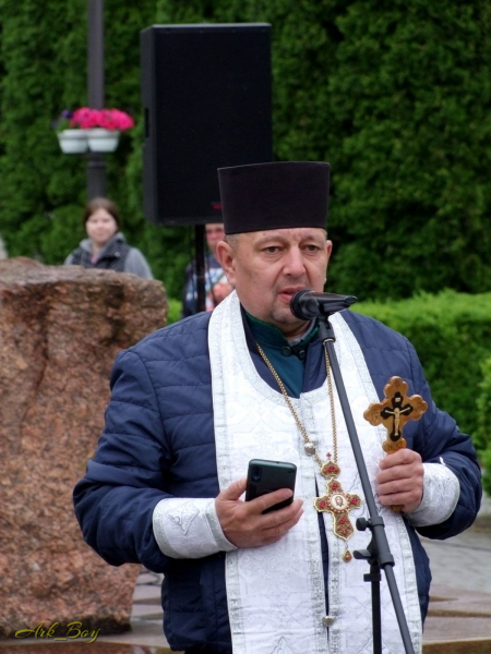 «Чекаємо кожного»: у Шумську провели акцію на підтримку військових (фото)