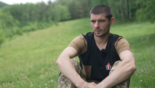 Витягнув одну кулю, а інша – залишилася: історія звільненого з полону рф воїна з Шумщини (ВІДЕО)