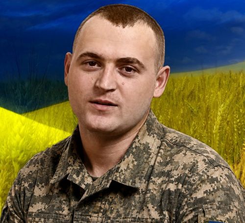 Вишнівецька громада прощається із захиснтком: на фронті загинув 26-річний Павло Гунько (фото)
