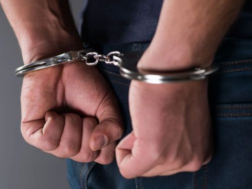 Стріляв і погрожував вбити сім’ю: спецоперацію із затримання провели у Тернополі