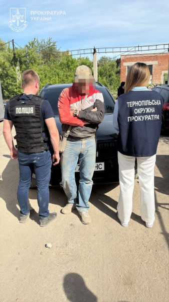 Отримав 9 тисяч доларів за зняття з розшуку: на Тернопільщині судитимуть посадовця підприємства (фото)