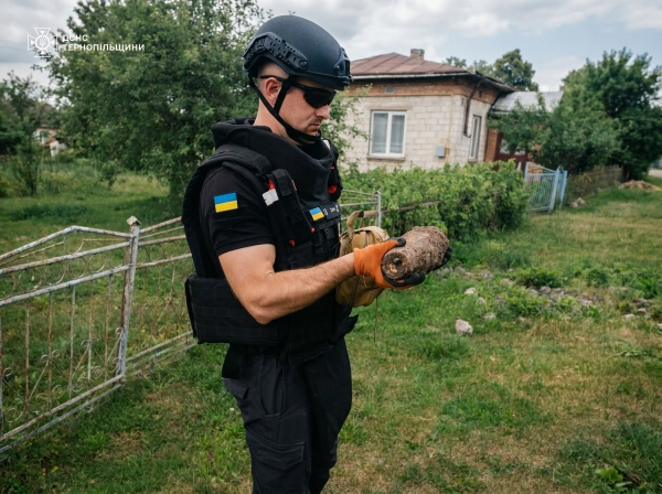 Вогонь і вибухівка: як минула доба для рятувальників Тернопільщини (фото)