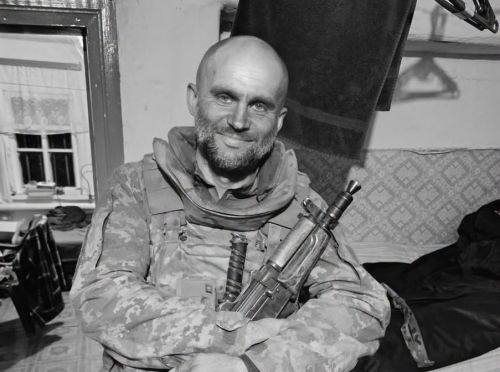 Помер військовий-музикант із Чорткова: його мати не пережила звістки про поранення сина (фото)