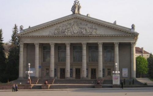 Оголосили конкурс на посаду директора драмтеатру імені Шевченка у Тернополі
