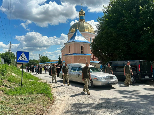 Козівська громада попрощалася із 36-річним захисником Богданом Бакулінським (фото)