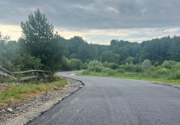 У селі на Зборівщині капітально відремонтували дорогу (фото)