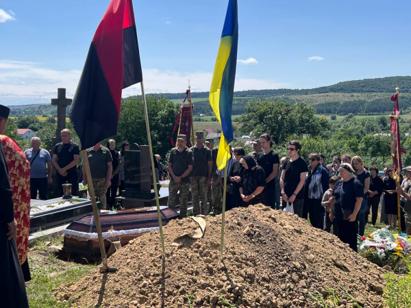 У Саранчуках попрощалися із захисником Олегом Сокирником (фото)