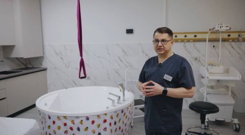 У Тернополі відкрили сучасний пологовий зал із можливістю народжувати у воді (відео)
