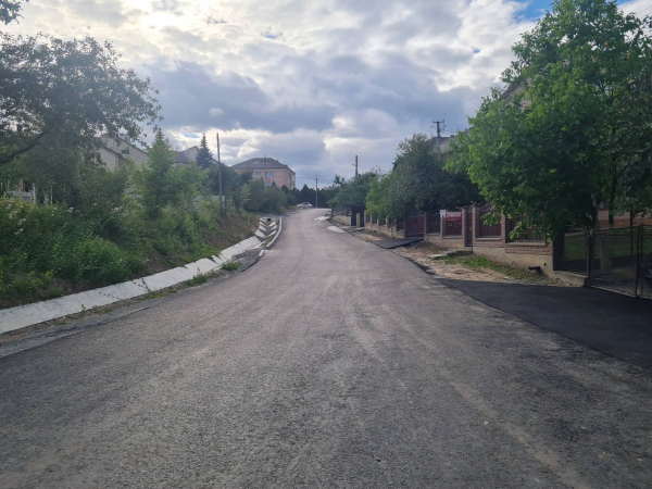 У Бережанах завершують ремонтні роботи на основних дорогах міста (фото)