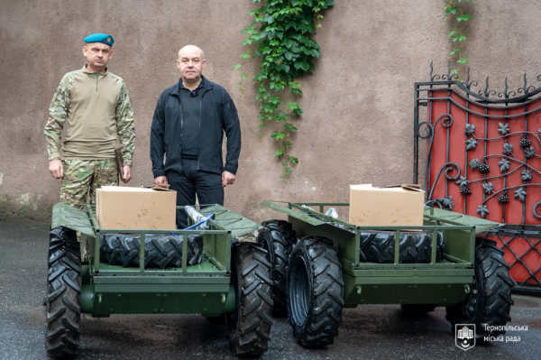 Тернопільська громада передала військовим роботизовані комплекси «ТАРГАН 200»
