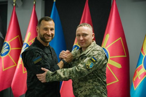 «Переносити війну на територію агресора»: Євгеній Хмара і Михайло Драпатий визначили перші кроки