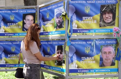 У Тернополі розгорнуть найбільший в Україні прапор із портретами військовополонених та зниклих безвісти (відео)