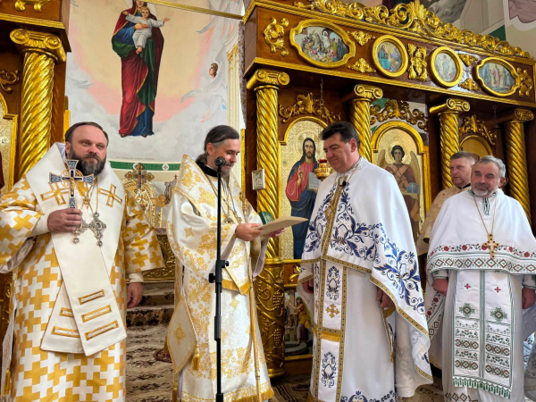 Настоятель отримав орден: храм у Хоросткові святкує 30-річний ювілей (фото)