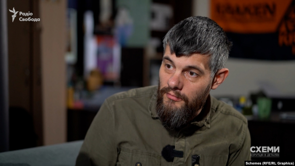 «Коновал». Російський медик, який систематично знущається над бранцями в колонії у Пакіно. «Схеми» знайшли його (фото, відео)