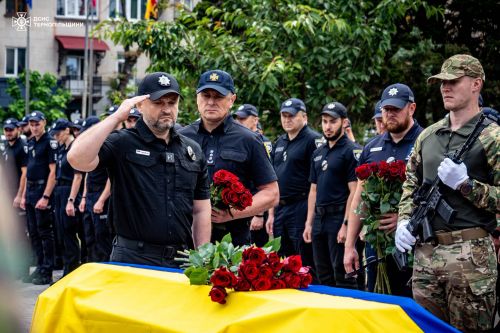 У Тернополі в останню путь провели старшого сержанта поліції Івана Нагайовського (фото)