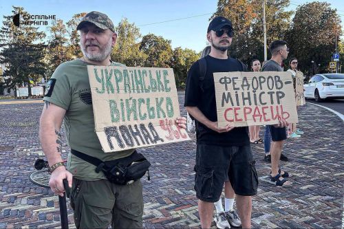 У соціальних мережах військові та ветерани публічно закликають до відставки Сирського (фото)