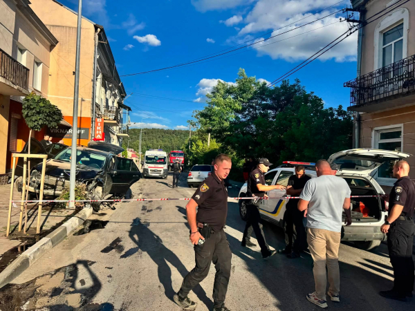 2,29 проміле алкоголю у крові: у Бучачі сталася ДТП з двома потерпілими (фото, відео)