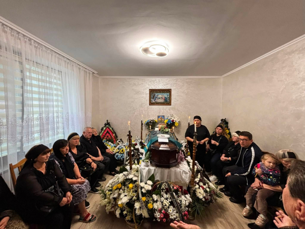 На Тернопільщині в останню путь провели захисника Володимира Сторожука (фото)