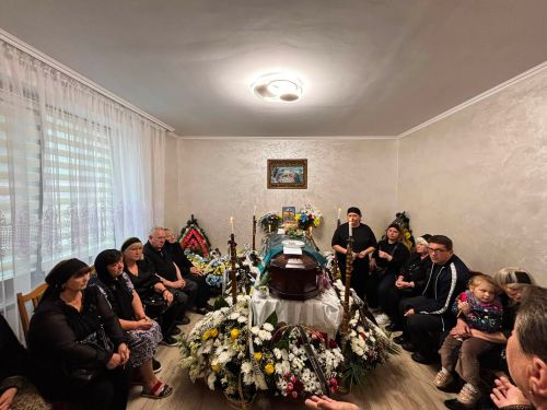 На Тернопільщині в останню путь провели захисника Володимира Сторожука (фото)