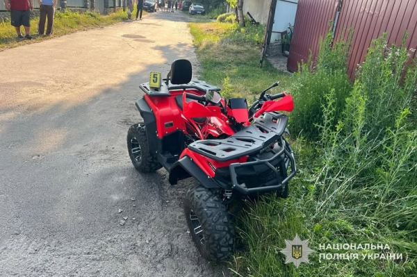 На Кременеччині жінка сіла за кермо авто напідпитку та важко травмувала 6-річну дитину (фото)