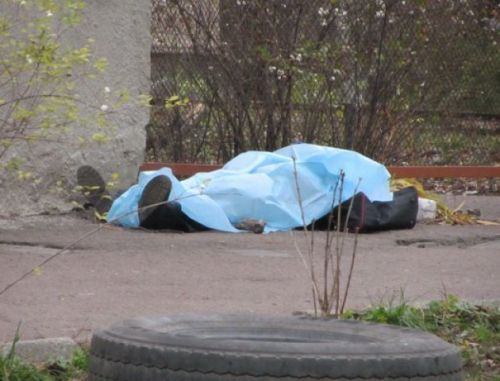 Випав з четвертого поверху: загинув чоловік на Дружбі у Тернополі