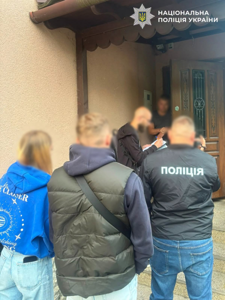 Понад 53 тисячі кубометрів піску незаконно видобули на Тернопільщині: трьом фігурантам оголосили підозру (фото, відео)