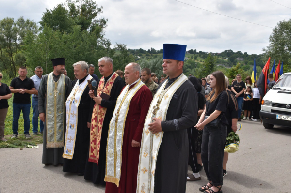 Бучацька громада попрощається із полеглим захисником Назарієм Таїровим (фото)