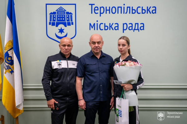 15-річній боксерці з Тернополя Олександрі Череватій присвоїли звання майстра спорту України