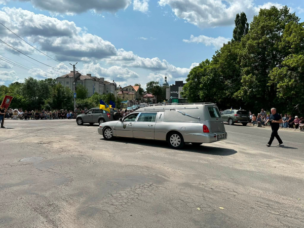 «На щиті» до Козівської громади повернувся захисник Михайло Завиташ (фото)