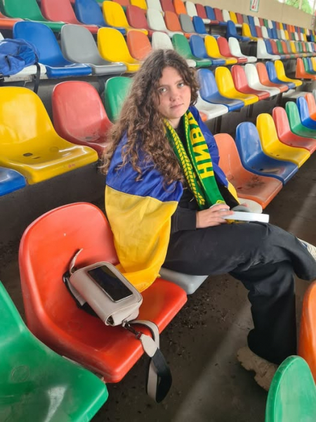 Максимальні 200 балів з англійської на НМТ отримала студентка з Бережан Ванесса Раїнчук (фото)