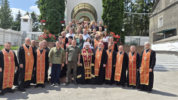 Ув'язнений намалював портрет Глави УГКЦ: Блаженніший Святослав побував у Чортківській установі виконання покарань (фото)
