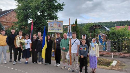 До Зарваниці прибувають перші паломники Загальнонаціональної прощі (фото)