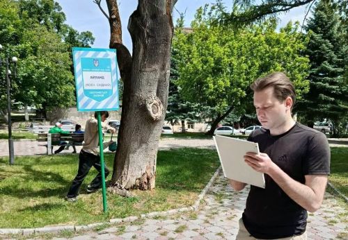 У Чорткові ботанічна пам’ятка природи місцевого значення "Айлант Антона Горбачевського" перебуває в аварійному стані (фото)