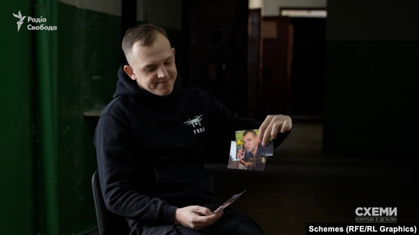 «Коновал». Російський медик, який систематично знущається над бранцями в колонії у Пакіно. «Схеми» знайшли його (фото, відео)