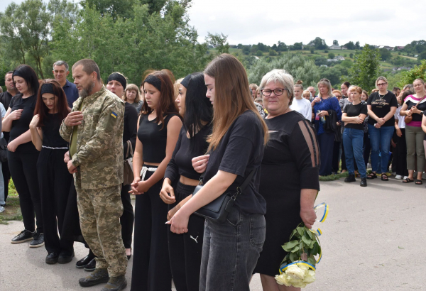 Бучацька громада попрощається із полеглим захисником Назарієм Таїровим (фото)