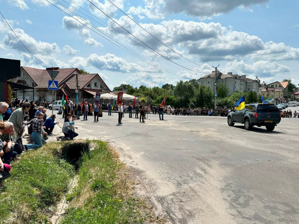 «На щиті» до Козівської громади повернувся захисник Михайло Завиташ (фото)