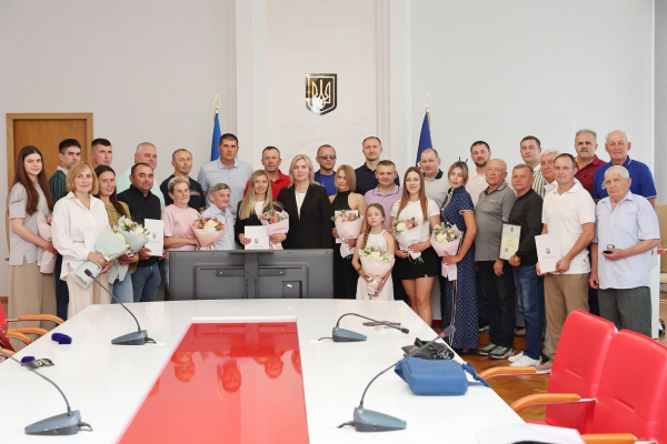 29 тренерів Тернопільщини отримали державні та обласні нагороди (фото)