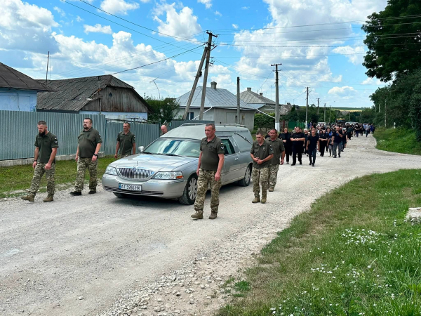 Козівська громада попрощалася із 36-річним захисником Богданом Бакулінським (фото)