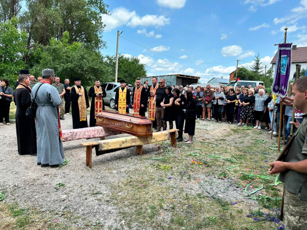 «На щиті» до Козівської громади повернувся захисник Михайло Завиташ (фото)