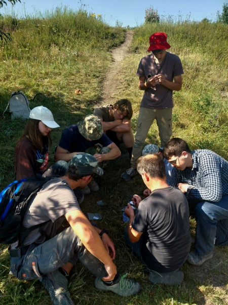 До однієї з найзагадковіших печер України на Тернопільщині з'їхалися студенти п'яти університетів (фото)