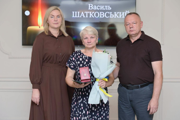 Державні та військові нагороди вручили родинам 40 полеглих воїнів на Тернопільщині (фото)