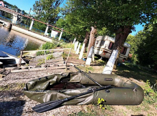 Біля Касперівської ГЕС катером протаранив човен із рибалками: судитимуть жителя Чортківщини (фото)