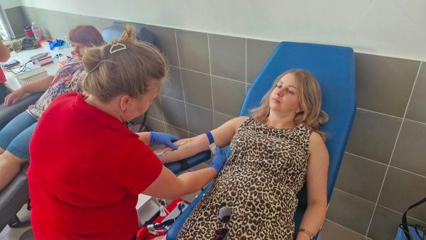Бережани знову серед лідерів: до виїзної донації долучилися 92 донори (фото)