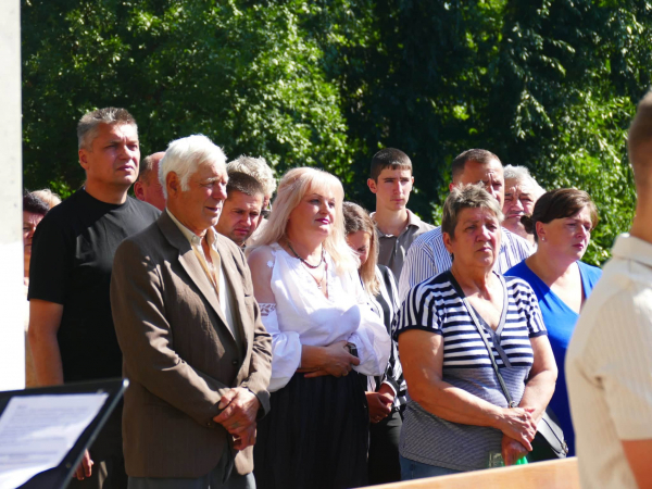Віра, надія і очікування: на Тернопільщині відкрили Алею зниклих безвісти воїнів (фото)