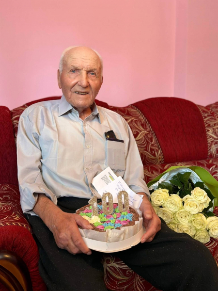 Житель Шманьківців Антін Гуменюк відзначив 100-річний ювілей (фото)