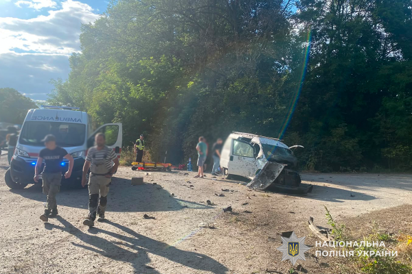 Деталі смертельної ДТП неподалік Зборова: двоє людей загинули, шестеро – травмовані (ФОТО)