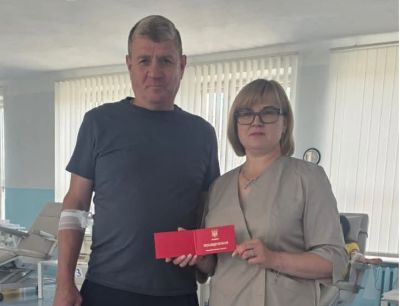 У Тернопільському центрі крові відзначили почесного донора: Василь Гураль здійснив 32 донації