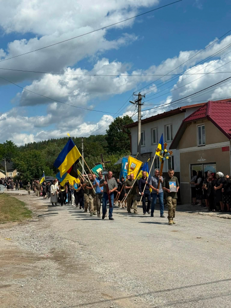 У Заліщицькій громаді попрощалися із захисником Миколою Василиком (фото)